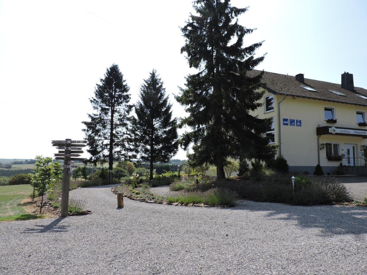 Landhaus Eifelsicht Hellenthal Eksteriør bilde